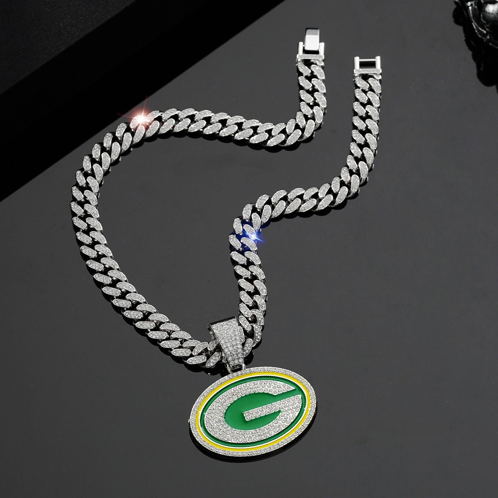 Green Bay Packers NFL Rhinestone Decorated G Necklace, Hip Hop Punk DesignCuban Necklace, Fashion Jewelry Accessories for Men &Women, Applies in every scenario