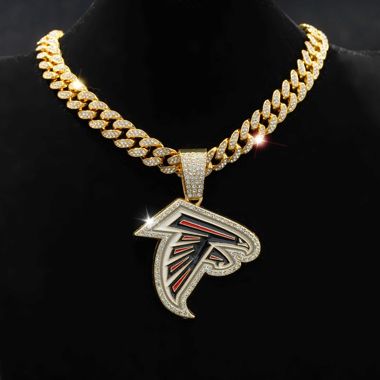 Atlanta Falcons team logo hip-hop Cuban chain pendant necklace for men and women, trendy brand, Cuban necklace, football fan, team's hip-hop Cuban chain pendant necklace for men and women, trendy brand