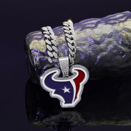 The logo of the Houston Texans team. Hip-hop Cuban chain pendant necklace. For both men and women. Trendy brand. Cuban necklace. Football fan. Team's hip-hop Cuban chain pendant necklace.